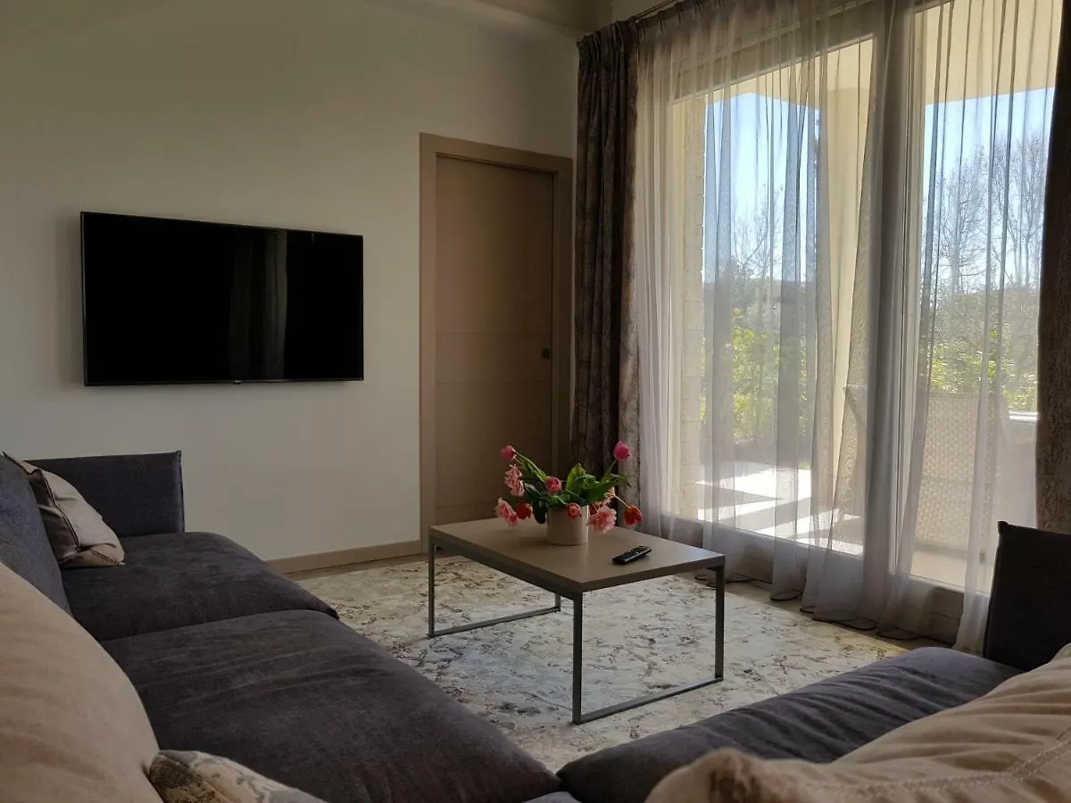 Luxury Apartments Beauty Gardens Sirmione