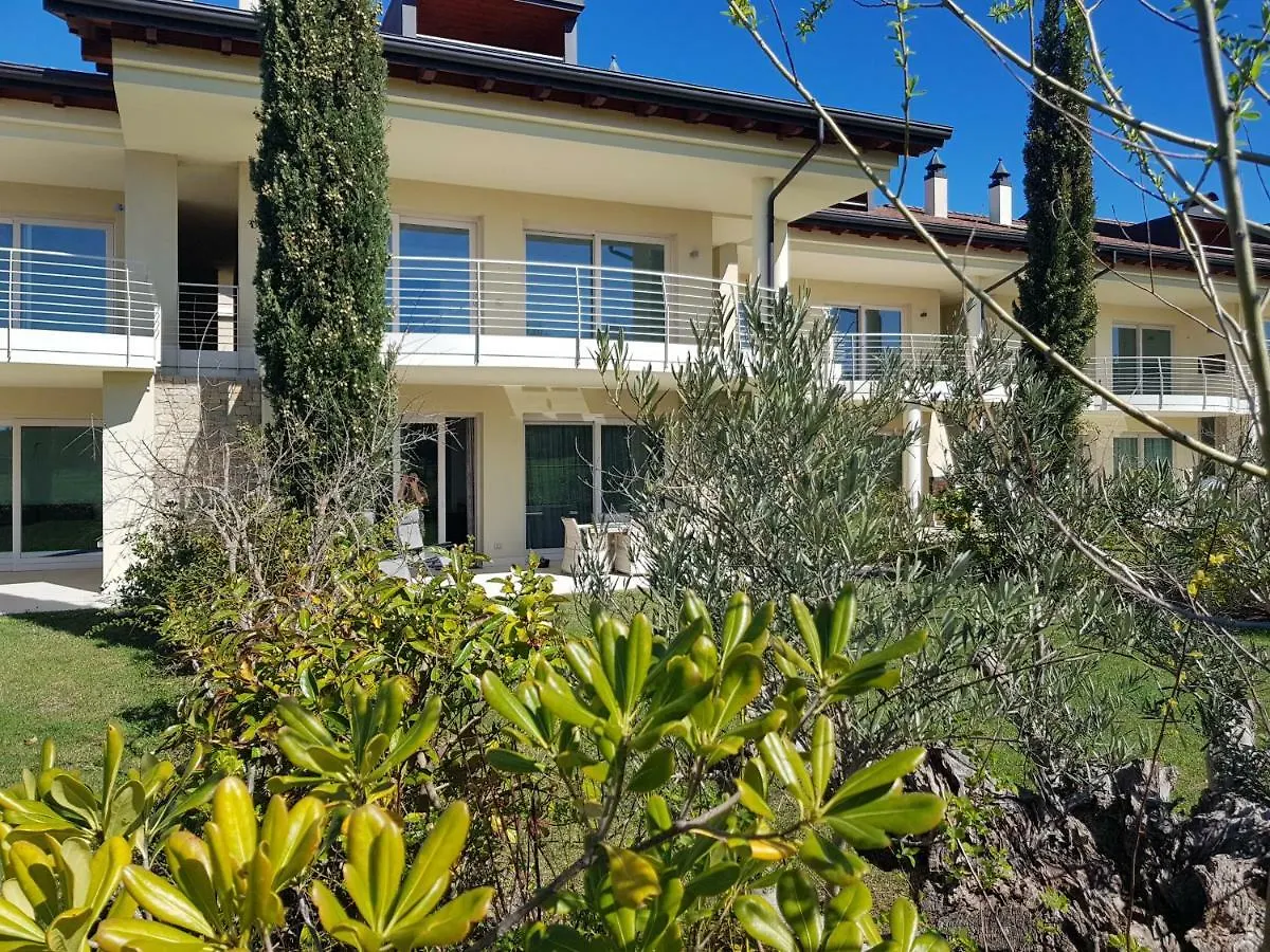 Luxury Apartments Beauty Gardens Sirmione