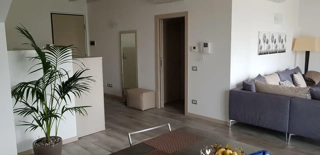 Luxury Apartments Beauty Gardens Sirmione Italy