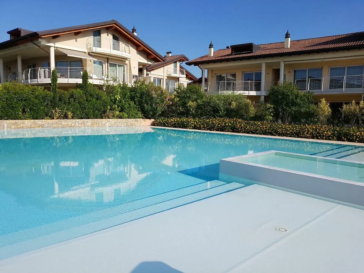 Luxury Apartments Beauty Gardens Sirmione