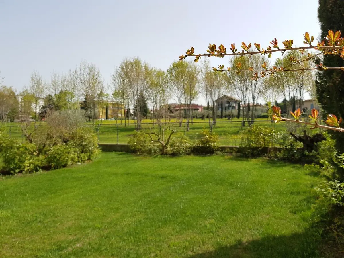 Luxury Apartments Beauty Gardens Sirmione 0*,