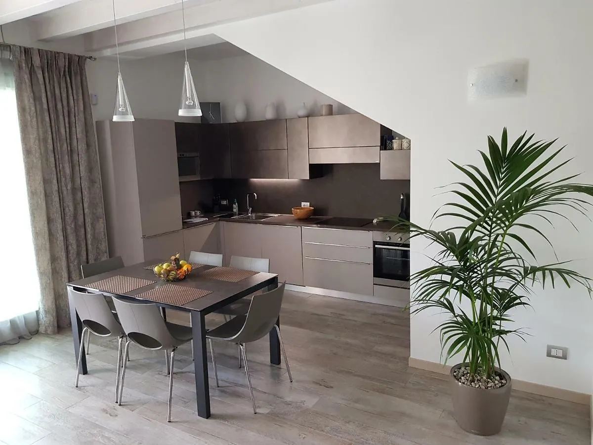 Luxury Apartments Beauty Gardens Sirmione