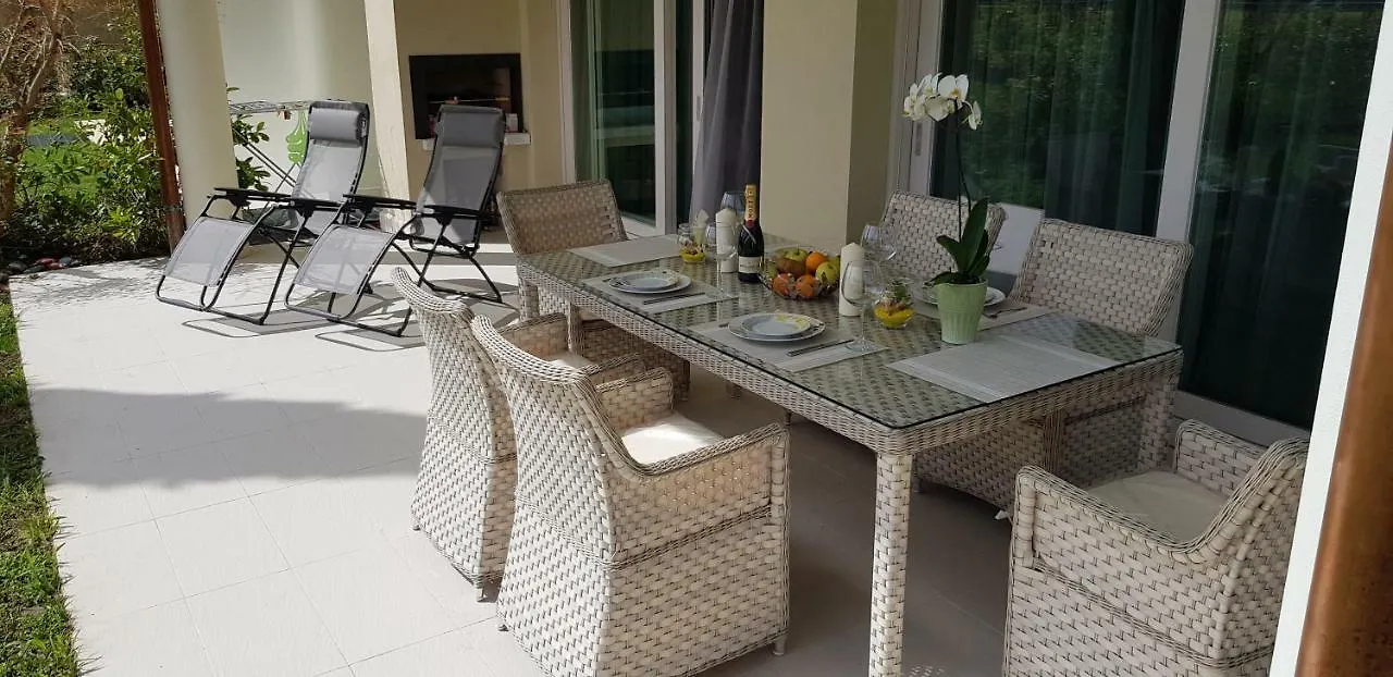 Luxury Apartments Beauty Gardens Sirmione Italy